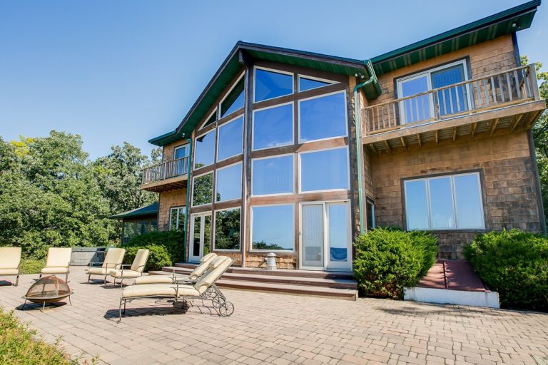 Front Lake Pepin Real Estate